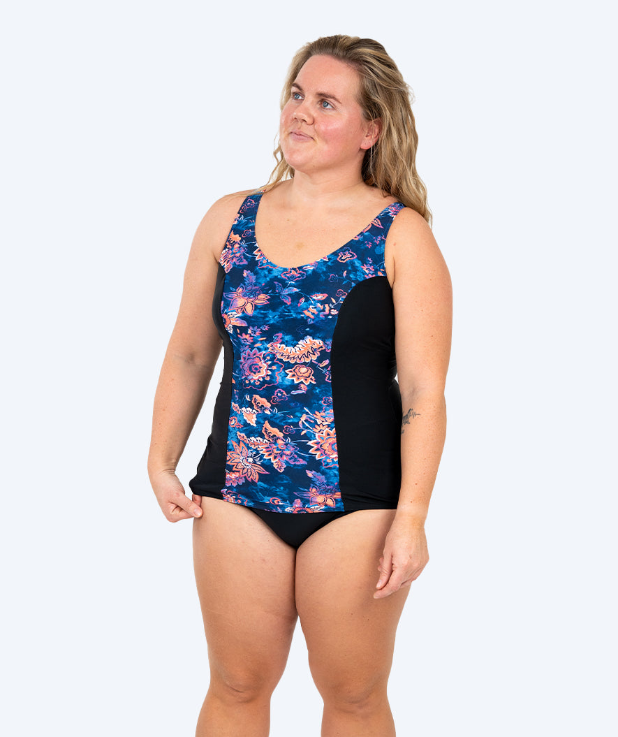 Watery badedragt plus size til damer m. blomster - Vale - Sort/lilla